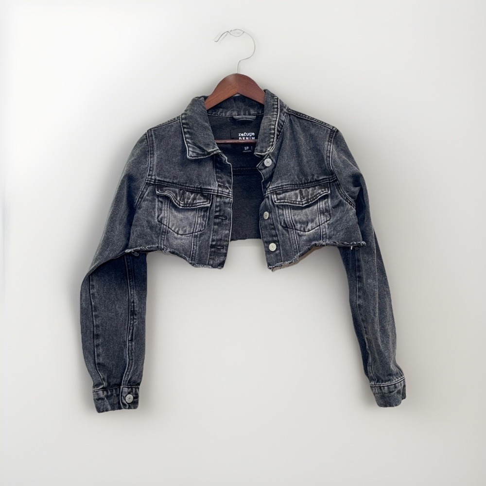 Refuge Women's Size S Denim Cropped Jean Jacket Womens Black Distressed Button